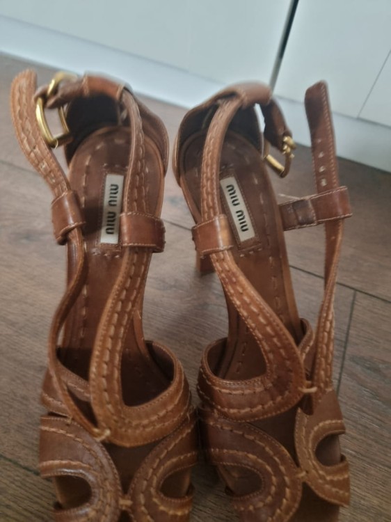 Brązowe sandałki skóra naturalna wysoki obcas Miu Miu, r. 39
