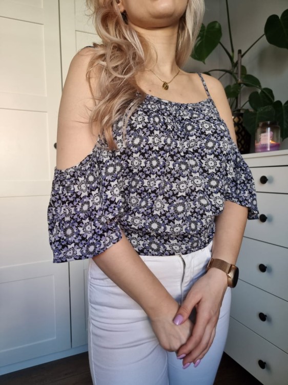 Niebiesko fioletowa letnia bluzka bez ramion z wiskozy