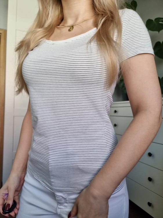Bawełniany biały tshirt w paski, r. S