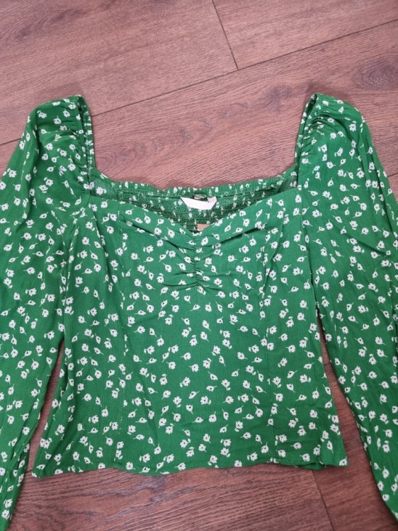 Zielona bluzka z bukami w kwiatuszki, r. L, wiskoza