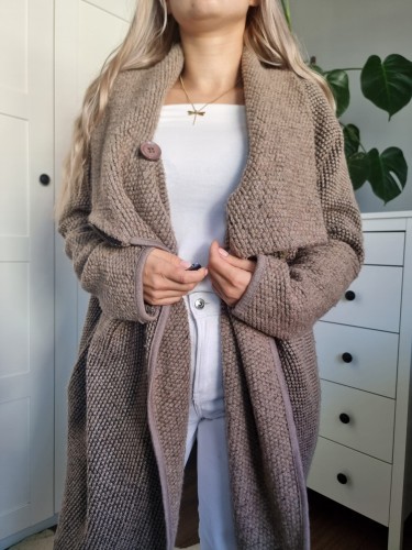 Wełniany brązowy damski kardigan oversize