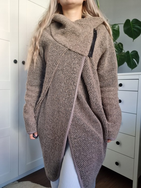 Wełniany brązowy damski kardigan oversize