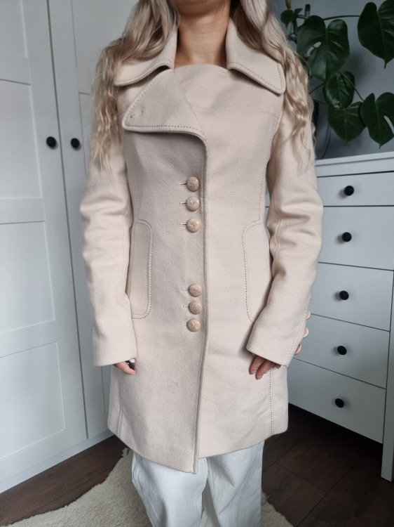 Beżowy damski płaszcz Huna wełna klasyczny elegancki XS 34