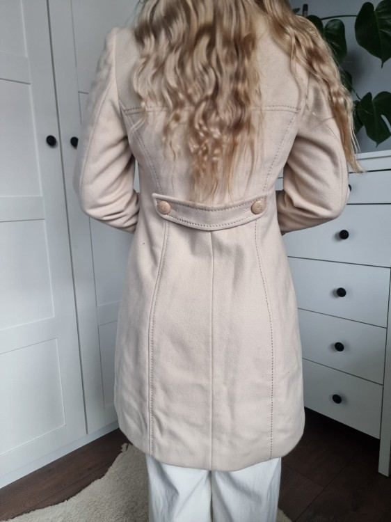 Beżowy damski płaszcz Huna wełna klasyczny elegancki XS 34