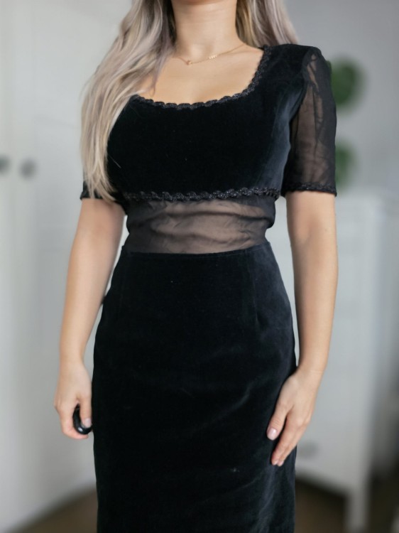 Elegancka mała czarna sukienka kobieca koronką welur vintage bawełna koraliki