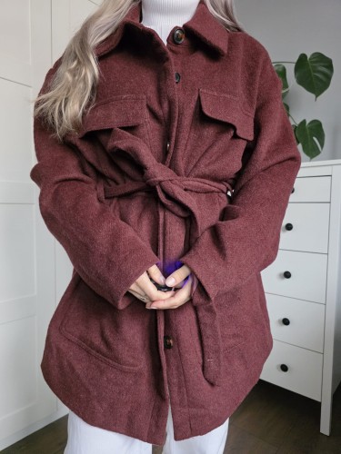 Kurtka z wełną bordowa burgundowa wiązana w pasie kobieca elegancka