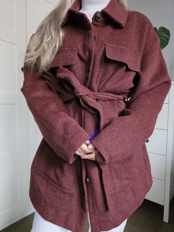 Kurtka z wełną bordowa burgundowa wiązana w pasie kobieca elegancka