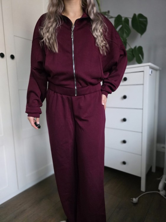 Bordowy dres bluza i spodnie z rozszerzanymi nogawkami wiskoza Polska marka S/M  burgundowy