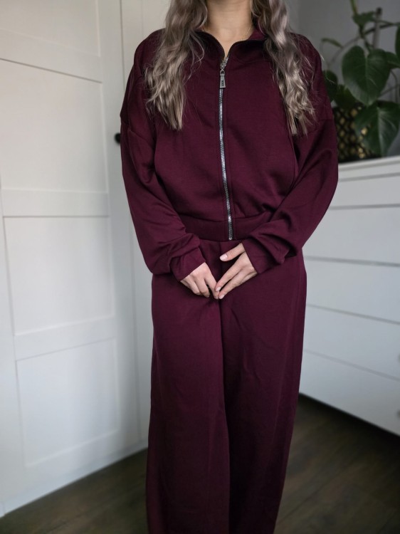 Bordowy dres bluza i spodnie z rozszerzanymi nogawkami wiskoza Polska marka S/M  burgundowy