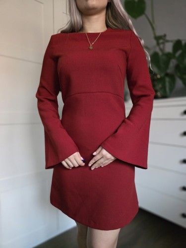 Bordowa elegancka sukienka Mango elegancka szerokie rękawy wigilia sylwester