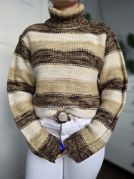 Wełniany damski sweter w pasy brązowy beż golf niegryzący