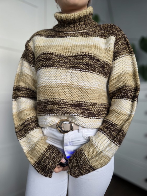 Wełniany damski sweter w pasy brązowy beż golf niegryzący