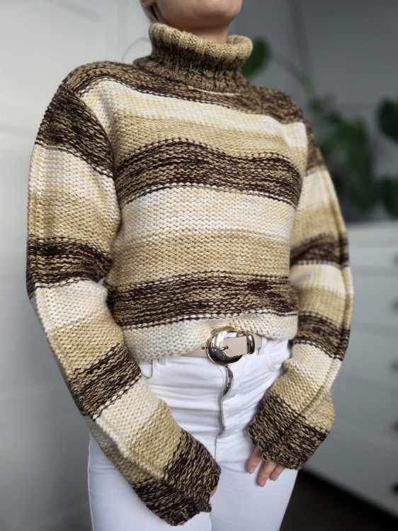 Wełniany damski sweter w pasy brązowy beż golf niegryzący