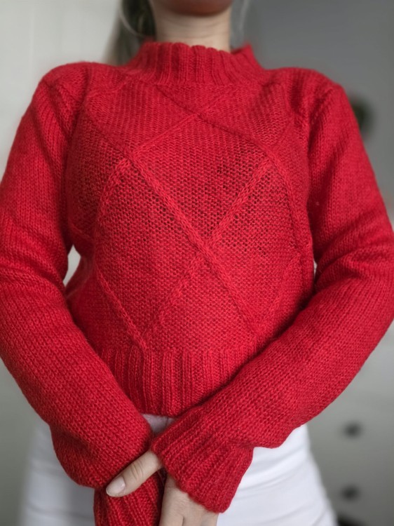 Czerwony sweter w rąby moher i wełna ciepły lekki chonky knitwear mohair