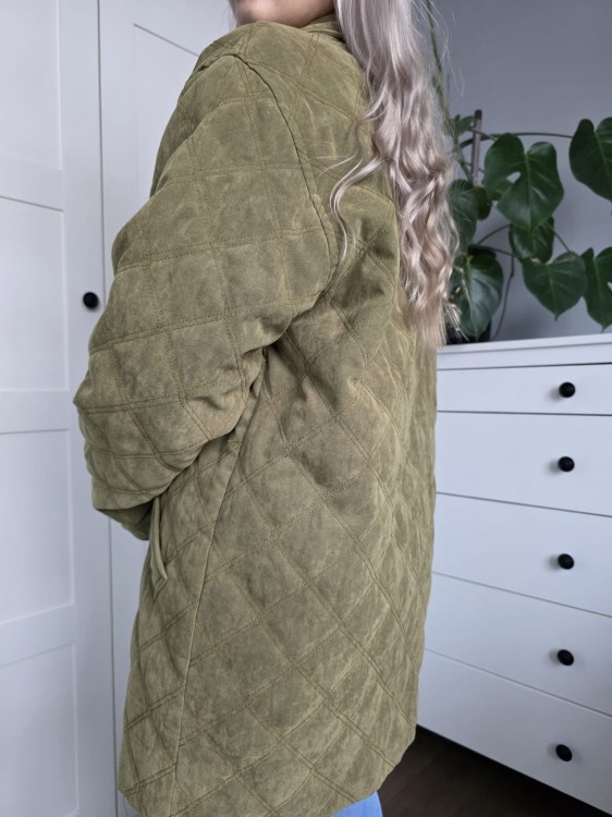 Pikowana zielona wiosenna kurtka damska ala zamsz elegancka przedłużana r. 36 oversize