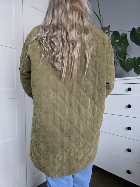 Pikowana zielona wiosenna kurtka damska ala zamsz elegancka przedłużana r. 36 oversize