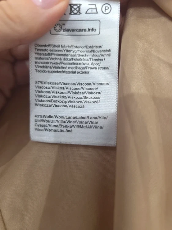 Elegancki beżowy płaszcz damski  wełna i wiskoza  wiosna klasyczny ciepły r. S