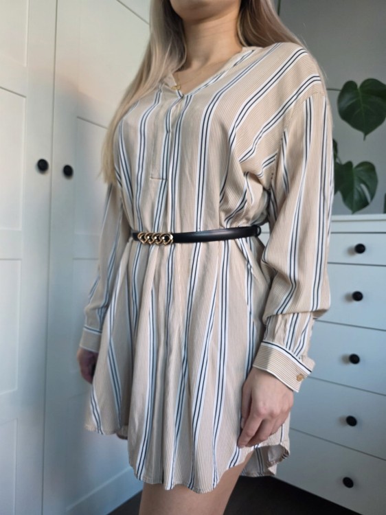 Wiskozowa sukienka tunika w paski beżowa elegancka oversize