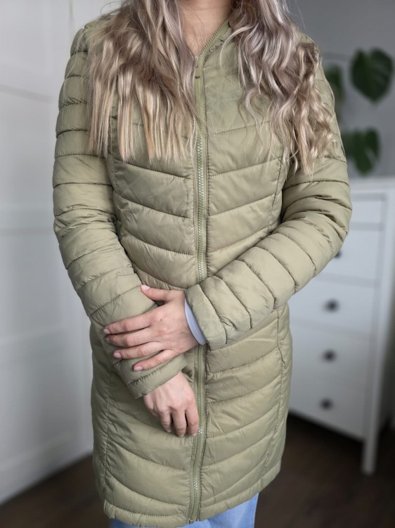 Zielona pikowana kurtka damska płaszczyk z kapturem wiosna r. S