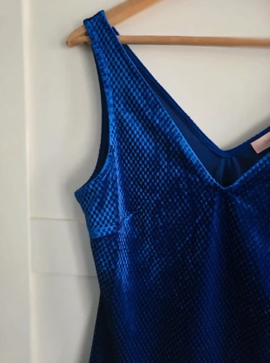 Granatowa bluzka połyskująca V dekolt top elegancka impreza S 36 Sienna