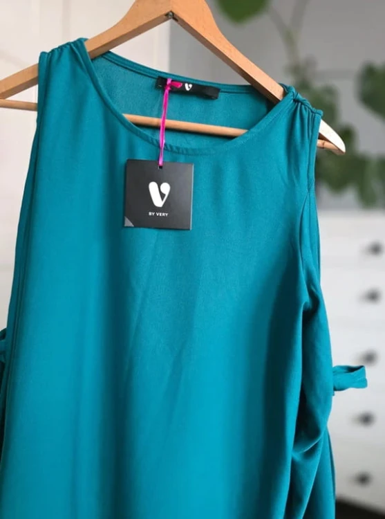 Zielona bluzka elegancka z kokardami na rękawach rozcięcia V by Very M 38