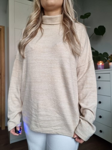 Beżowy golf z wiskozą, milutki klasyczny H&M, r. M