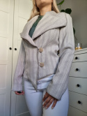 Grey jacket, Kello r. 34