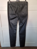 Black waxed trousers Vero Moda r. 29/34