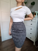 Grey pencil mini skirt with a paisley pattern