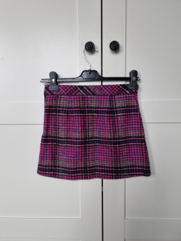 Stylish, warm plaid skirt for girl 8-9 years old