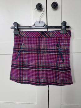 Stylish, warm plaid skirt for girl 8-9 years old