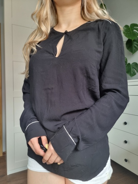 Elegancka koszula z białymi lamówkami, r M, wiskoza Elegancka koszula z białymi lamówkami, r M, wiskoza