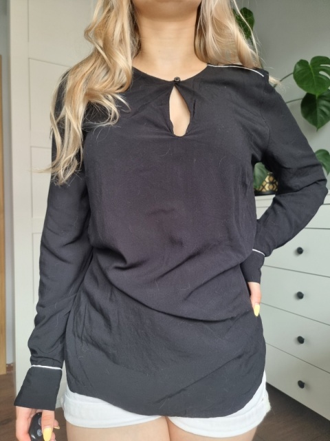 Elegancka koszula z białymi lamówkami, r M, wiskoza Elegancka koszula z białymi lamówkami, r M, wiskoza
