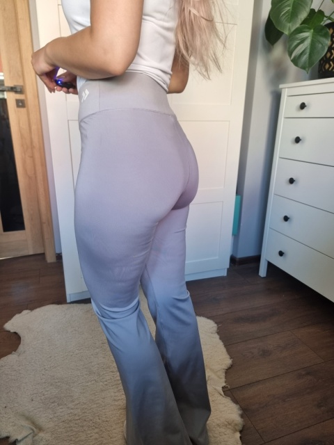 Szare dresy proste nogawki rozszerzane wysoki stan talia kobiece sportowe roz S Szare dresy proste nogawki rozszerzane wysoki stan talia kobiece sportowe roz S